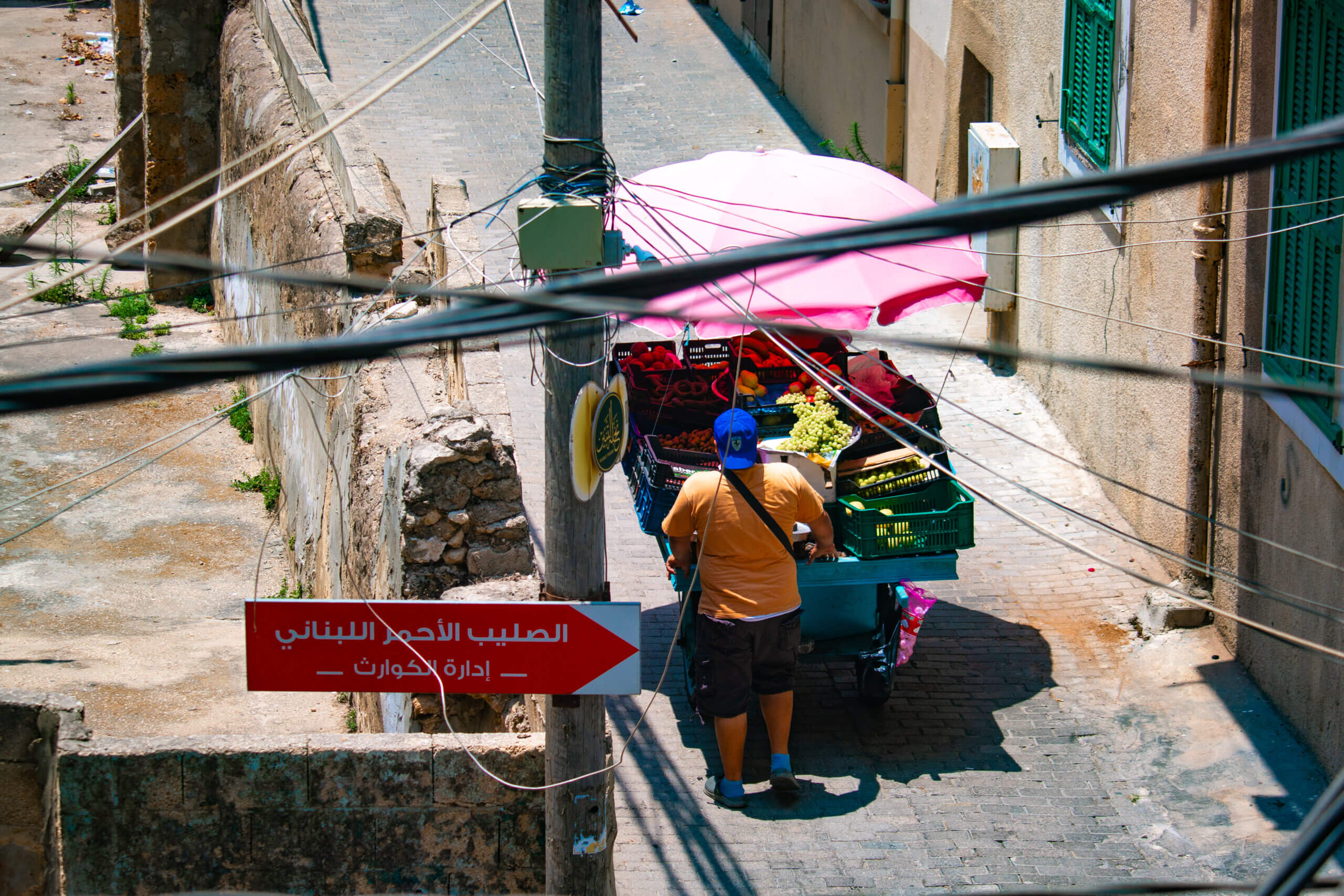 sos-chretiens-orient-liban-venderu-de-fruits-quartier-chretien-mina